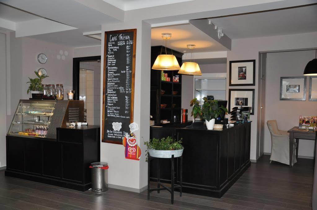 Vänersborg Strand Hotell מראה חיצוני תמונה